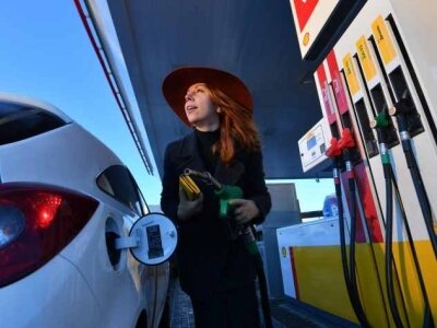 «Роснефть» предупредила о повышении цен на топливо в России в полтора раза